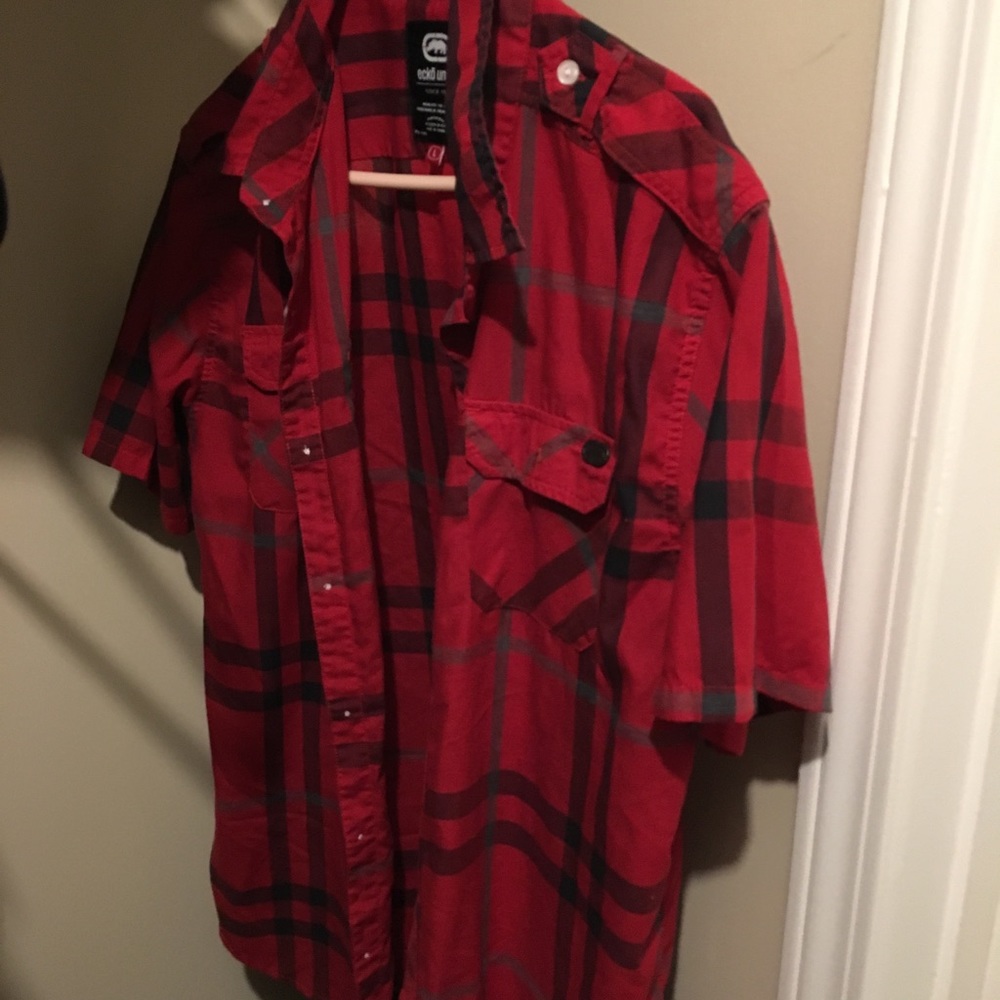 Men’s Ecko short sleeve shirt
